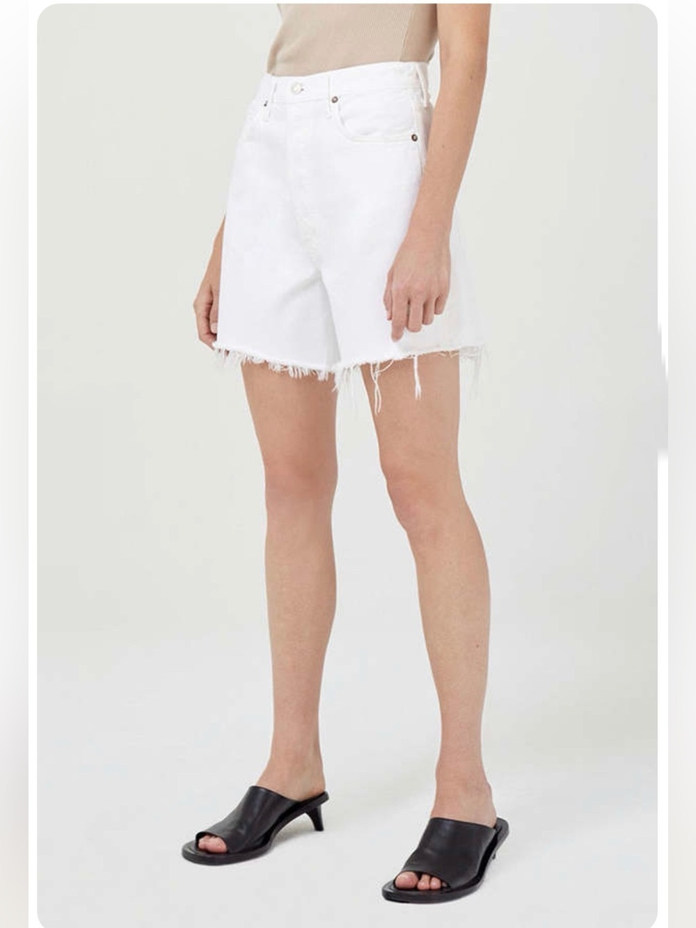 AGOLDE Stella High Rise Organic Cotton White Wash Denim Shorts
SZ 29 - Picture 4 of 12